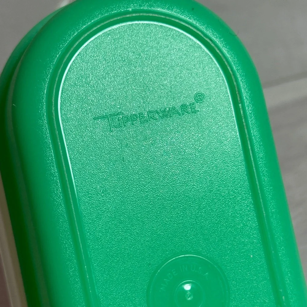 Vintage Tupperware 1376-15 Green Cheese Grater Storage Container With Lid